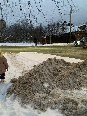 Жители ул. Шошина не могут безопасно перейти дорогу